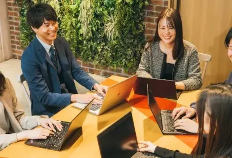 急速に事業が拡大しており、様々なマネジメントポジションが誕生しています。