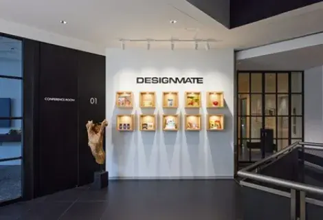 本社エントランス